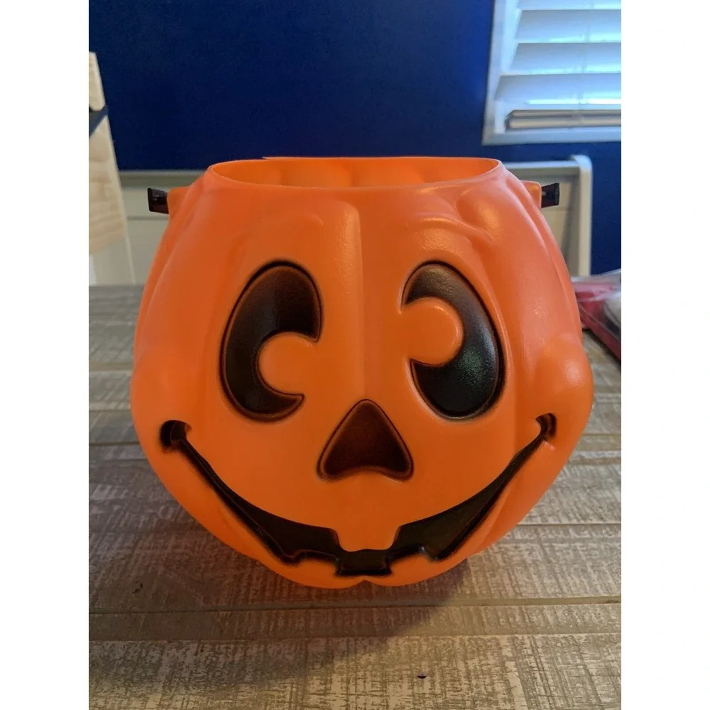 Plastic Blow Mold Pumpkin Pail Halloween Bucket Jack-O-Lantern USA‎ 1997